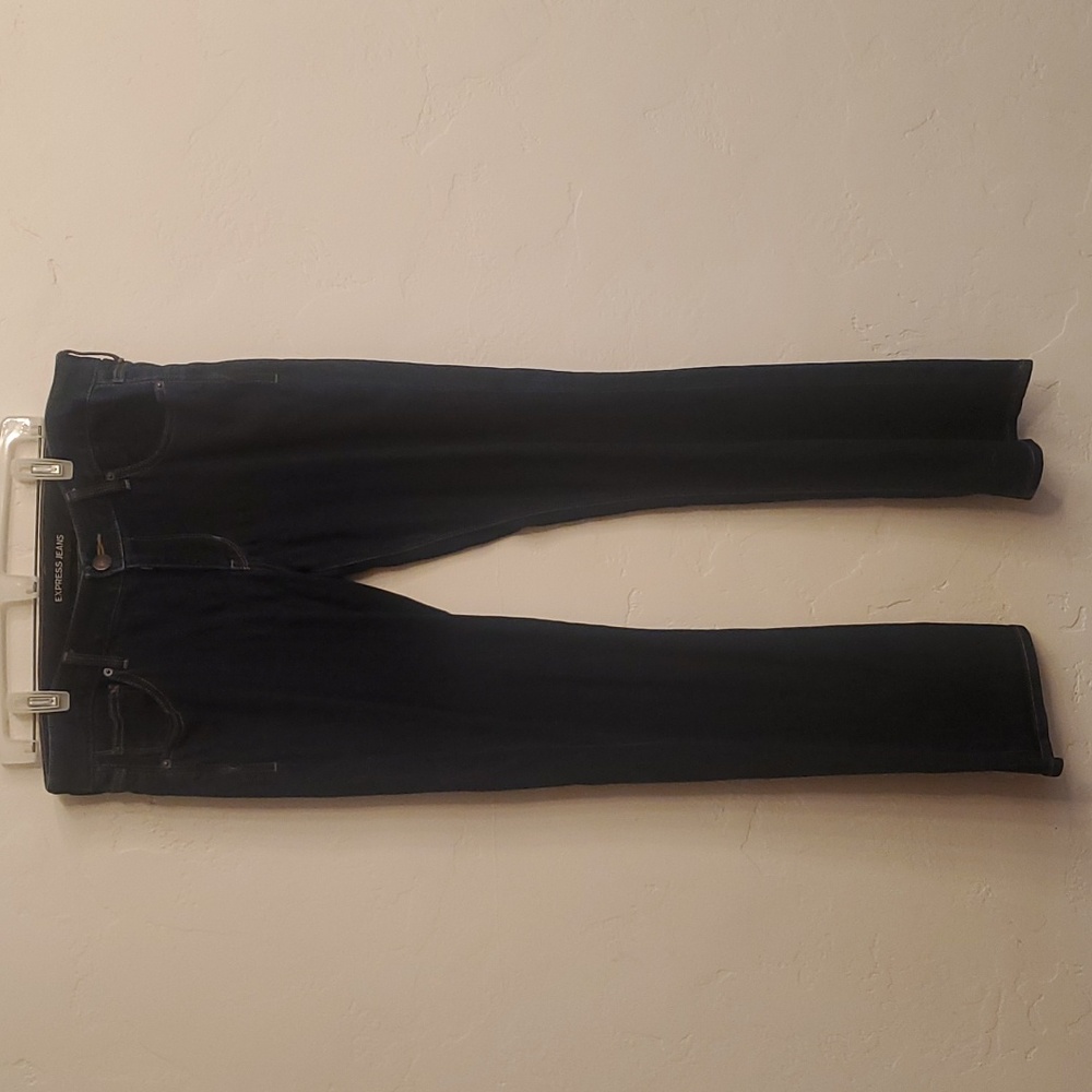 Women's express jeans size 12 dark denim blue, barely boot low rise